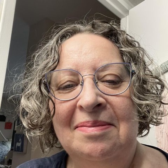 Meet your Posher, Shari - Picture 1 of 1